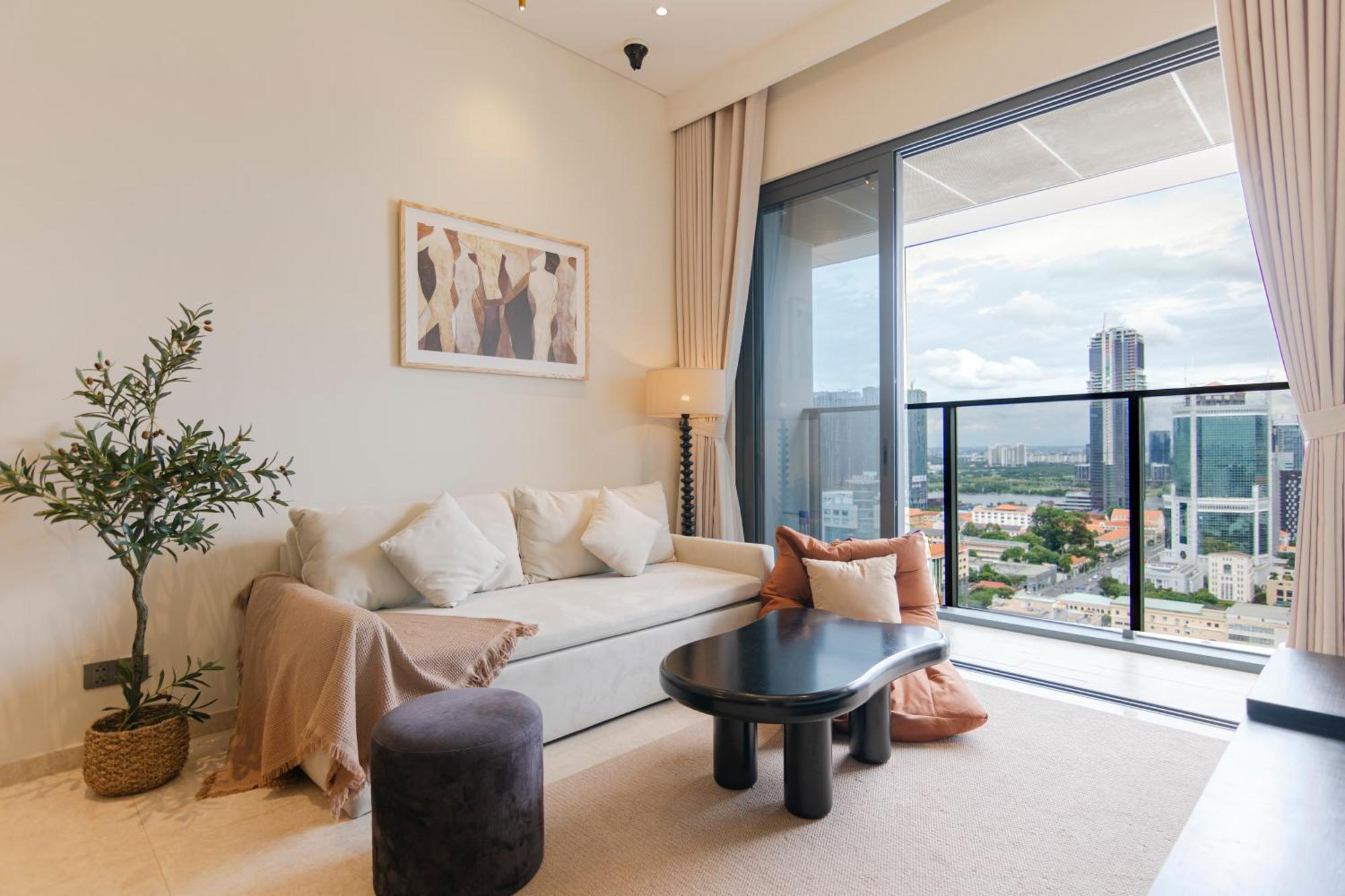 The Luxury Marq District 1 Saigon Apartamento